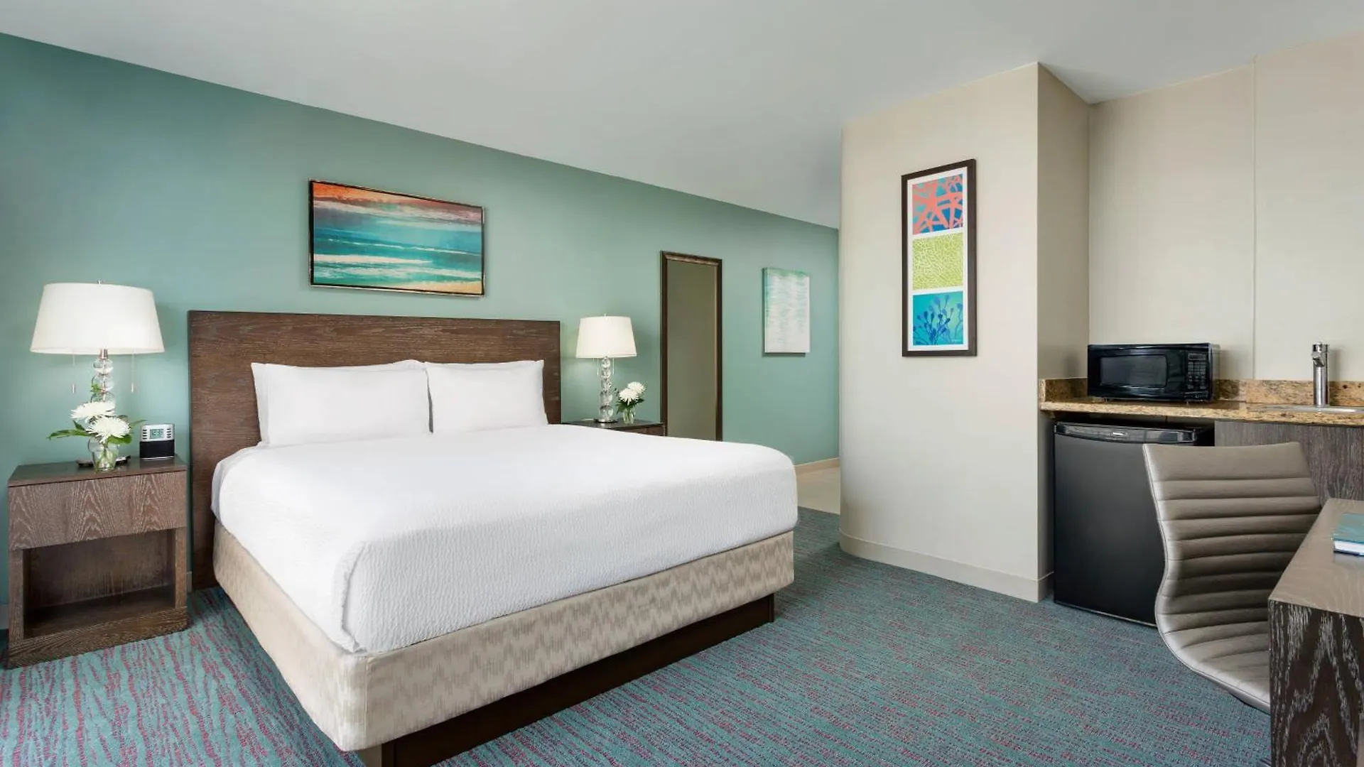 Courtyard By Marriott Waikiki Beach Honolulu
