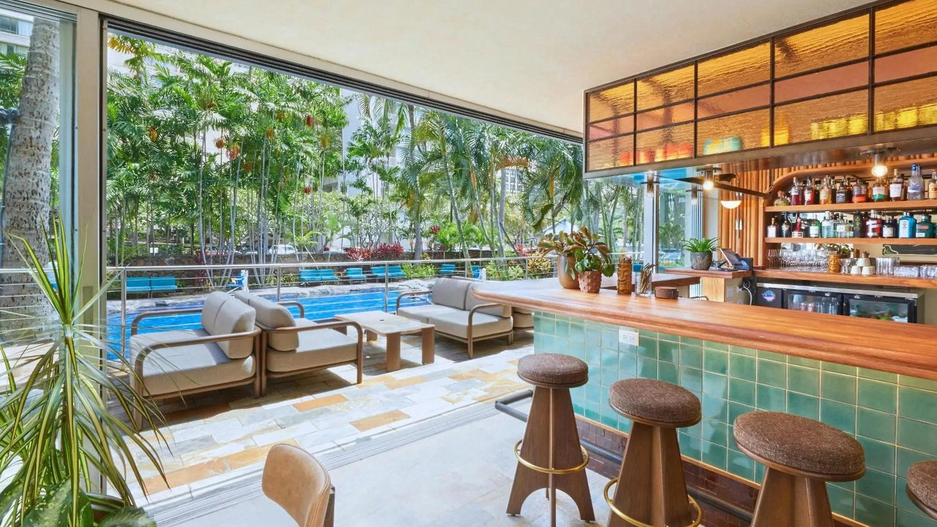 Courtyard By Marriott Waikiki Beach Honolulu