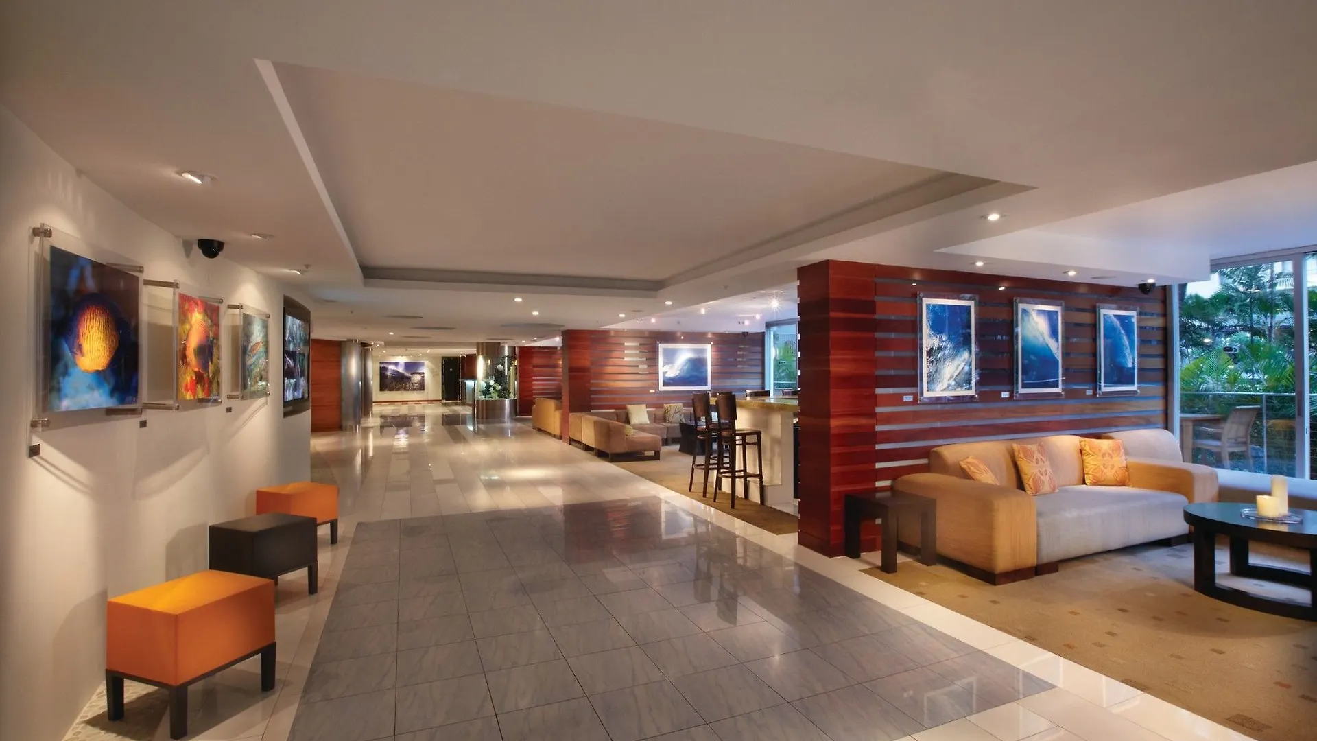 Courtyard By Marriott Waikiki Beach Honolulu Hotel