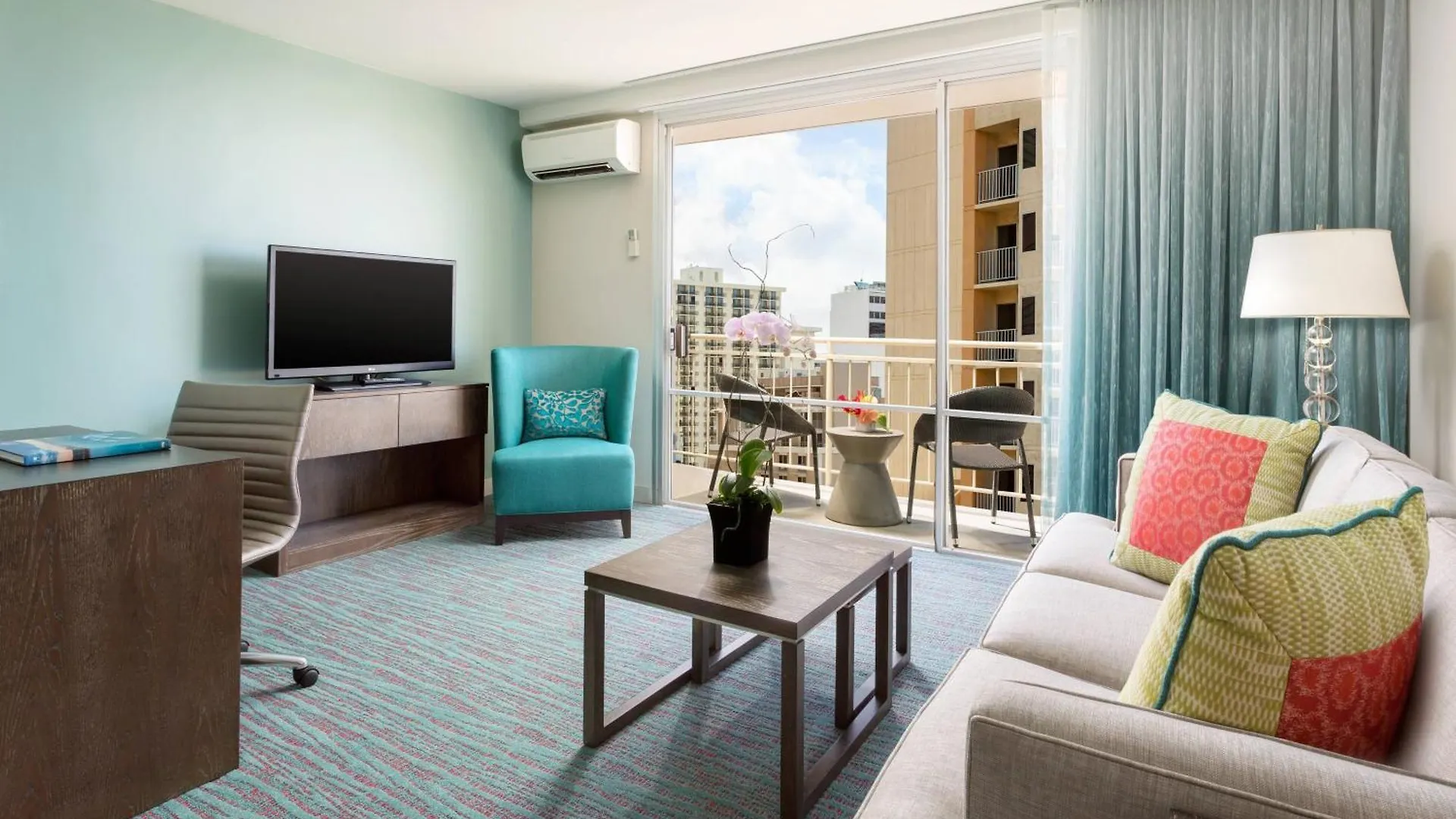 Courtyard By Marriott Waikiki Beach Honolulu Hotel